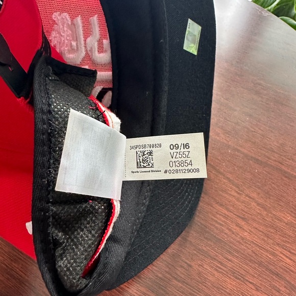 🧢NBA Adidas Toronto Raptors Dragon Year limited Edition Cap - Picture 9 of 9